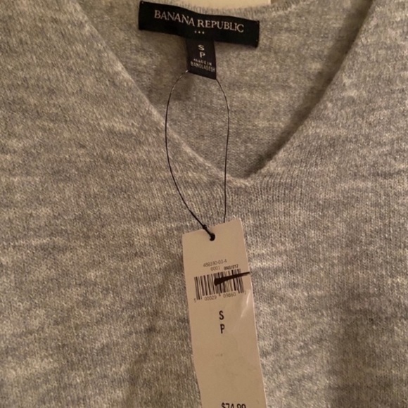 NWT Banana Republic Sweater - Picture 3 of 3